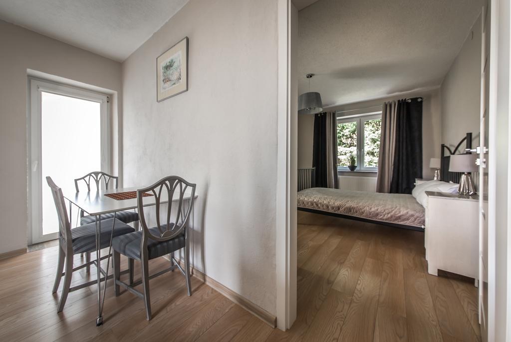 Apartamenty Jablonowa Zielona Gora  Exterior photo
